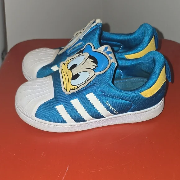Adidas Kids Sneakers Blue White Donald Duck Design - Picture 5 of 8